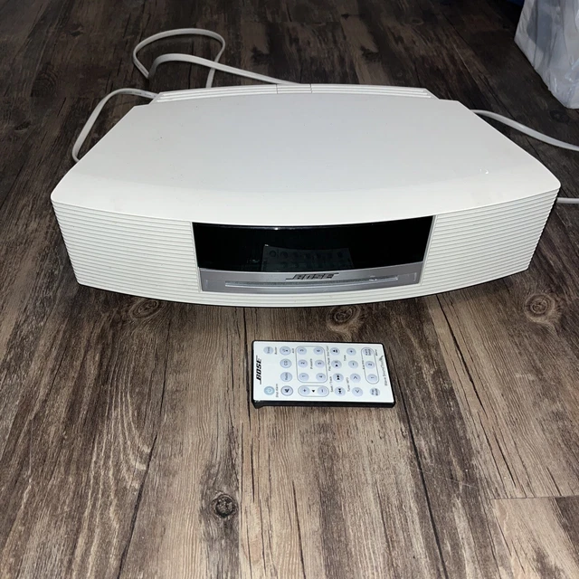 Bose Wave Music System III AM/FM Radio CD Player w/ New Remote - White - TESTED