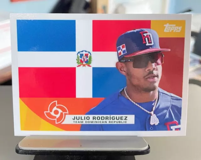 2023 TOPPS WORLD Baseball Classic Julio Rodriguez Flags of a Nation SP