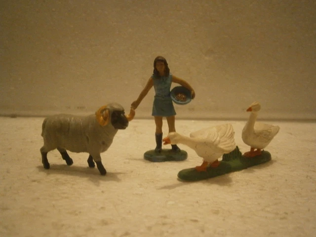 FIGURINE FIGURINES DE LA BASSE COUR