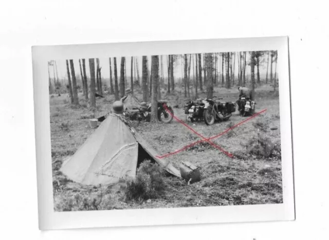 Nr.45961 Foto 2,Wk Deutsche Soldaten Krad Motorrad Zelt Wald 7,5 x 10,5 cm