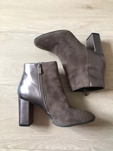 Bottines a talons marron taupe pointure 38 TBE 9