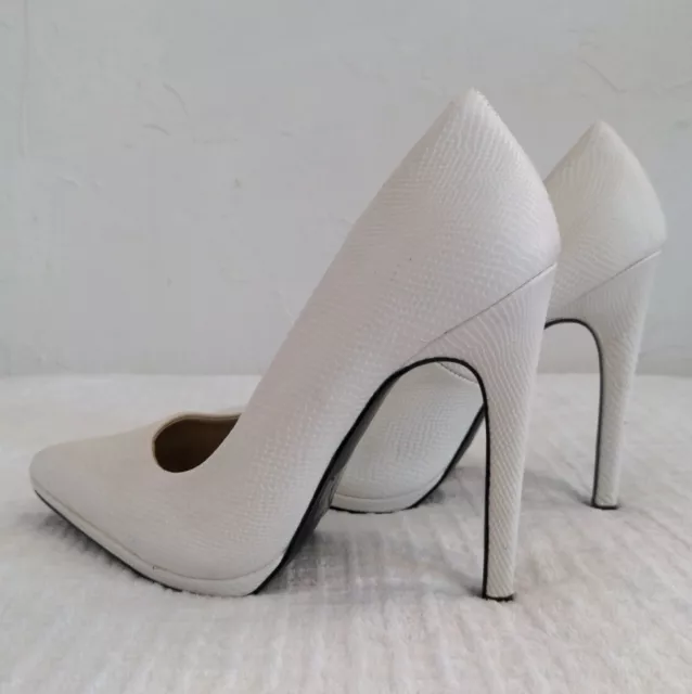 CHARLOTTE RUSSE Women's White High Heels Size 7