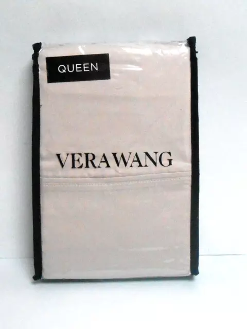 Vera Wang Pair (2) Cotton Pillowcases Queen Satin Weave Solid Grey