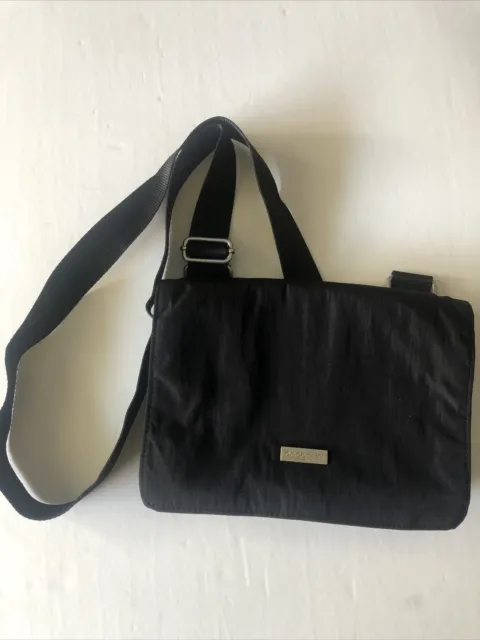 Baggallini Black Crossbody Travel Bag with Flap, 3 Zippered Pockets, Small EUC