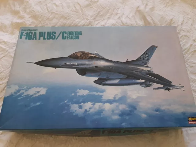 Hasegawa 1/32 F16 Plus/A Fighting Falcon