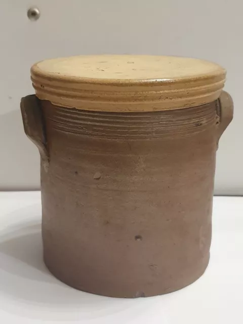 Ancien petit pot à fromage en grès 11 cm