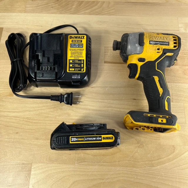 DEWALT DCF809 20V Brushless ATOMIC Impact Driver With Battery & Charger