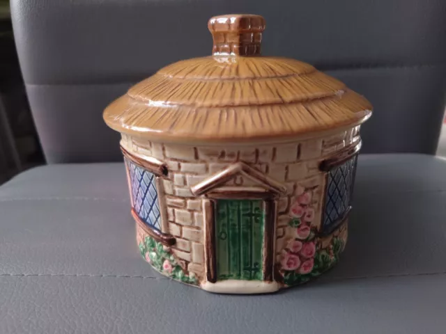 Vintage Sylvac sugar, coffee, tea bowl, SylvaC pottery cottageware,with lid. OTO