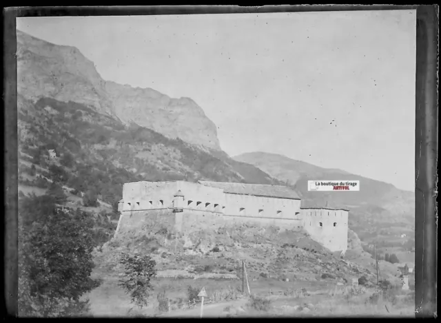 Plaque verre photo ancienne négatif noir et blanc 6x9 cm paysage France vintage