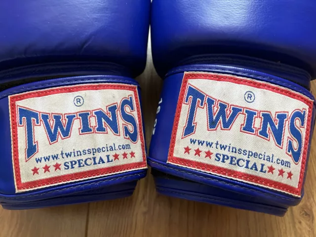 Twins Special Boxing Gloves Blue Muay Thai Mens 16oz