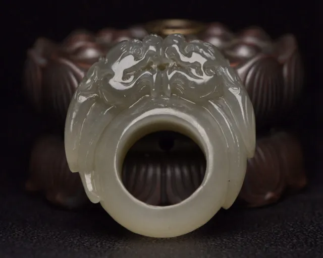 Chinese Natural Hetian Jade Handcarvede Exquisite Pattern Ring 13912