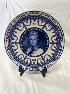 WEDGWOOD DAILY MAIL  Golden Jubilee Queen Elizabeth II  2002