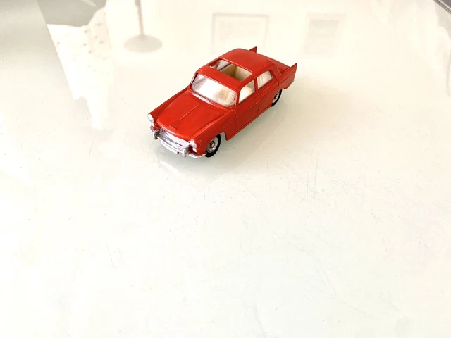 Dinky Toys France Peugeot 404
