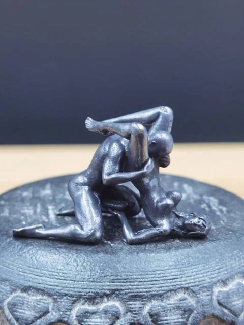 Solid Black Bronze Copper Statue Hand Carved Penis Love Amulet Figurine B02