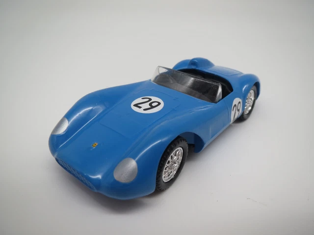 Solido Réédition 1/43 Ferrari 500 TRC 1956 – Rouge, édition Spéciale, Neuf