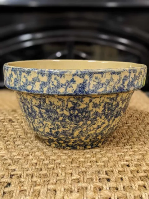 Vintage Robinson Ransbottom Blue Spongewear Mixing Bowl 7” 1.5 Qt