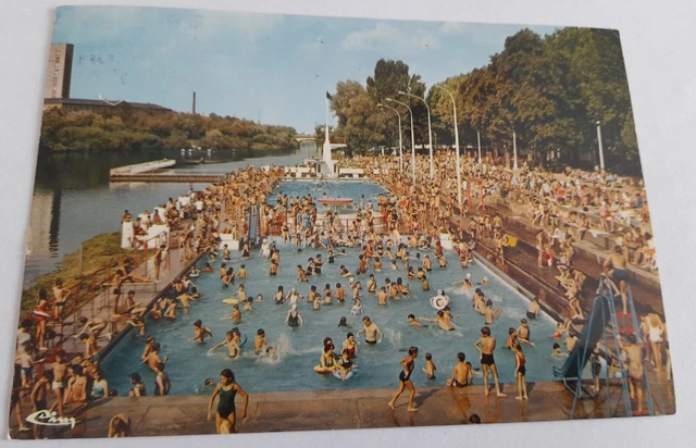 METZ - MOSELLE - LORRAINE - LA PISCINE           A Ci. 47.96