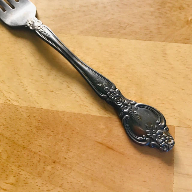 Rogers Co Korea Stainless Flatware Replacement Dinner Fork Rose Flower