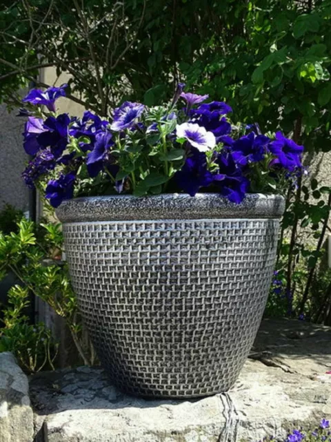 2 x Large Round Plastic Cromarty Garden Plant Pot Flower Pot Planter Silver 36cm