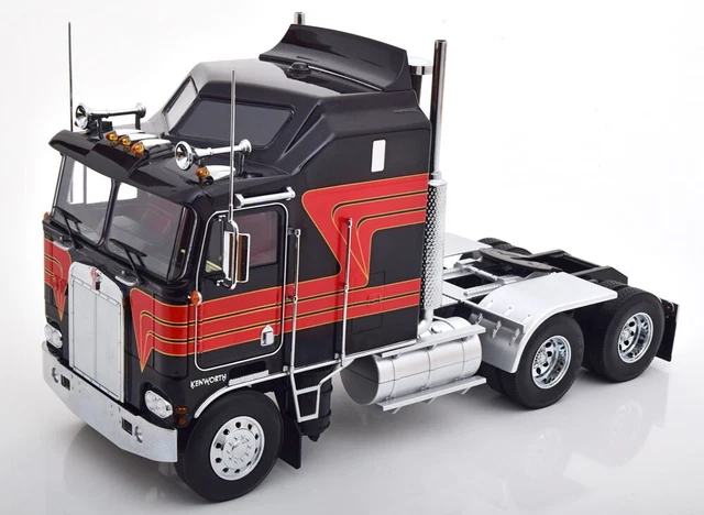 ROAD KINGS 1/18 - KENWORTH K100 AERODYNE - 1976 RK180145W