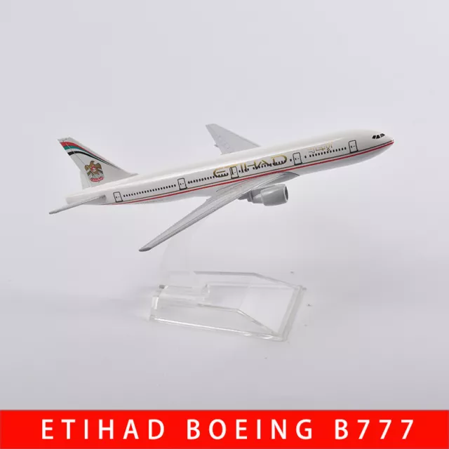 MAQUETTE AVION BOEING 777-300er QATAR Airways EUR 110,00 - FR