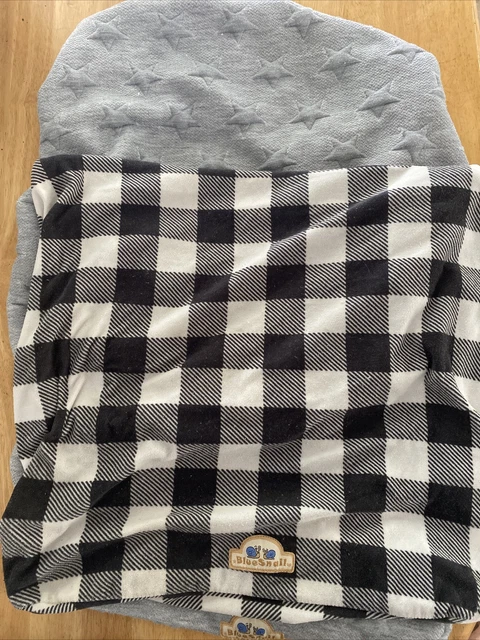 Blue Snail Deluxe Changing Pad Cover Gray Raised Stars & Navy Blue Plaid.