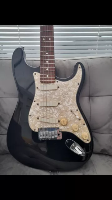 fender stratocaster plus deluxe