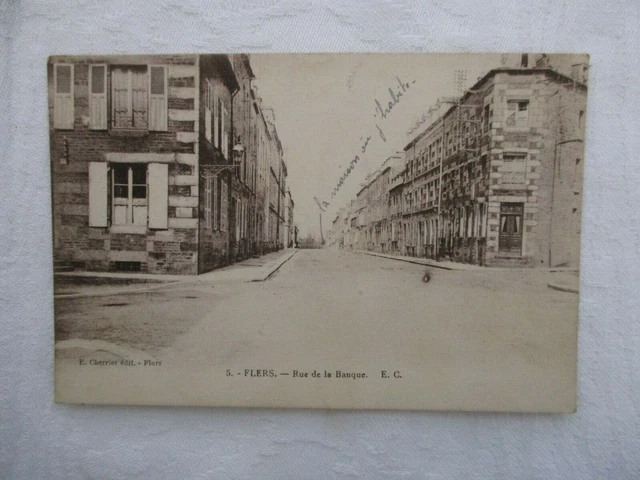 Cpa Green Back Orne 61 Flers Rue De La Banque