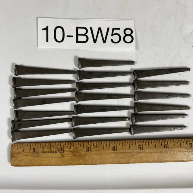 Lot Of 20 Vintage  2 1/4 inch Cut Nails 10-BW58