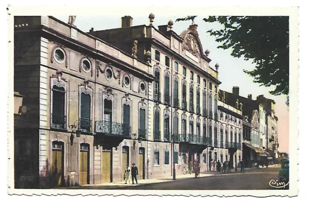 71  Macon  Hotel De Ville