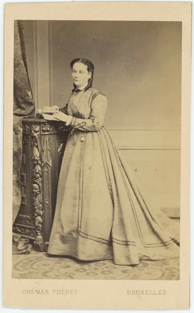 CDV 1864. Femme, noblesse belge à identifier par Ghémar à Bruxelles.