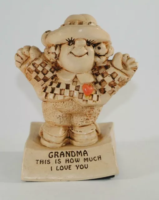 Paula Sillisculpt Statue by Paula 1970 153 Grandma this is how much I love you