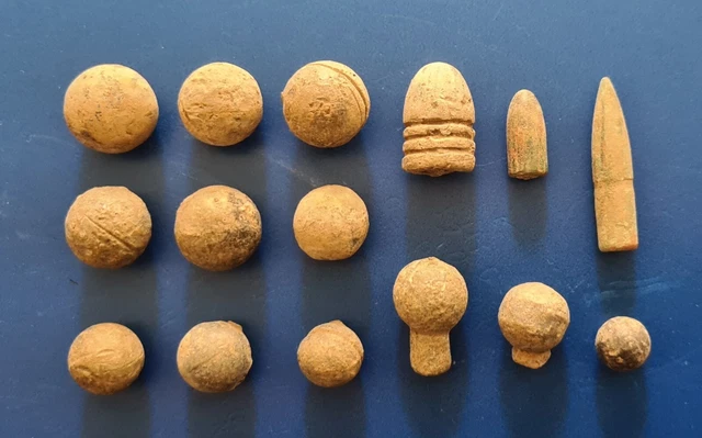 musketenkugeln. 1×Miniegeschoss, Und Andere Geschosse. 15 Stück. Bodenfund. [9].