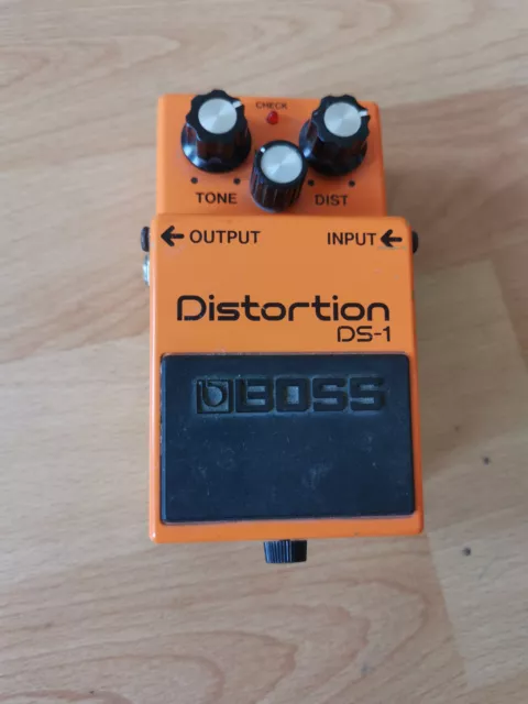 Boss DS-1 Distortion  Verzerrer für Gitarren  Boss Effektgerät