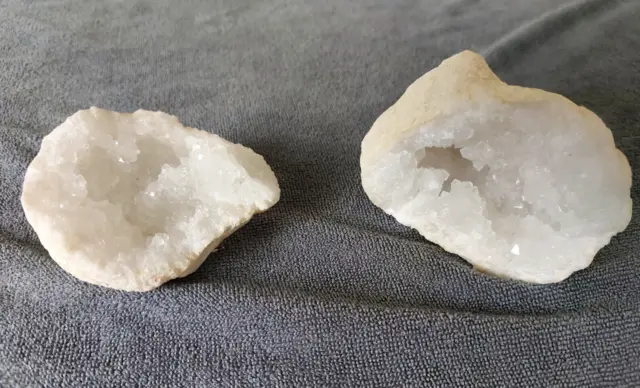 sehr schöne Quarz Druse, Geode,  ca. 445 g, ca. 11 x 8 cm, natur