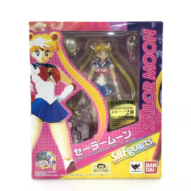 Bishoujo Senshi Sailor Moon 20th Anniversary SHFiguarts Bandai Figure