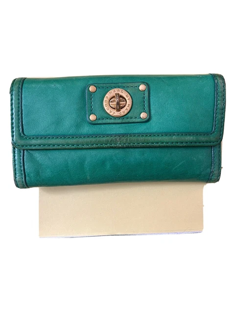Authentic Marc By Marc Jacobs Trifold Wallet GREEN  Leather Turn Lock