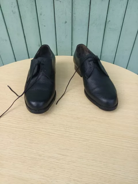 Chaussures de Sortie " BATA " Cuir Noir pour Homme de Pointure 39 comme NEUVES