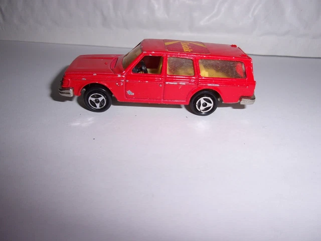 VOITURE MAJORETTE 220 VOLVO 245 D NEUVE SOUS BLISTER