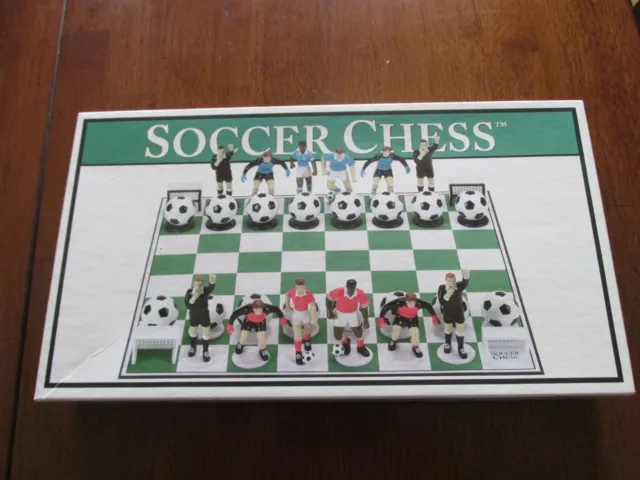 Soccer Chess Broad Game Big League Promotions Corp. ***New***2001***