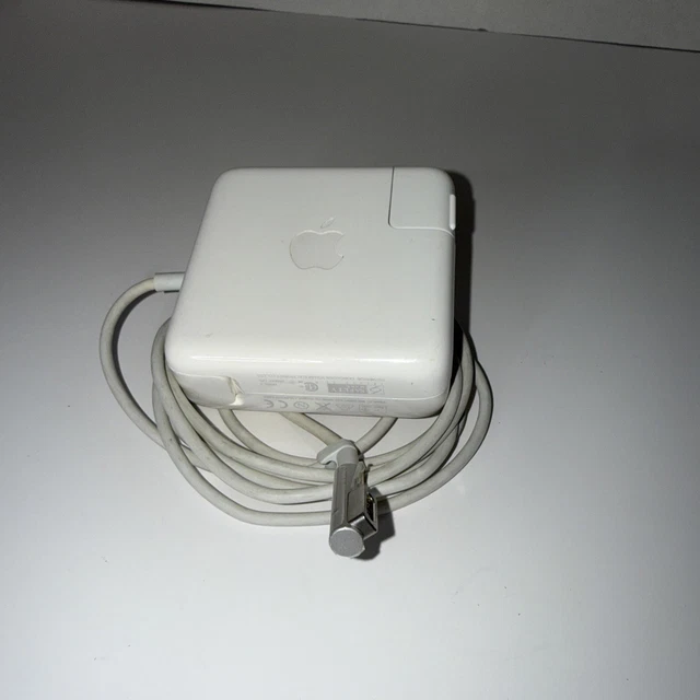 A.P.C ヴィンテージ Laptop Power Adapters/Chargers, Laptop & Desktop Accessories