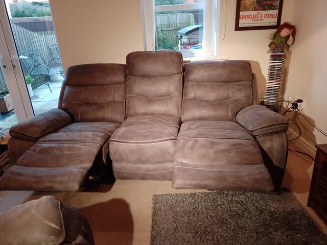 DFS HALLATON 4 Seater Reversible Chaise Sofa Brand New RRP 1579