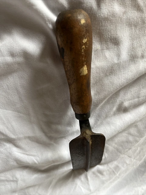 Vintage Union Tool Co. No. 4 Curved Concrete Center Groover Tool 10 1/4" Long 3