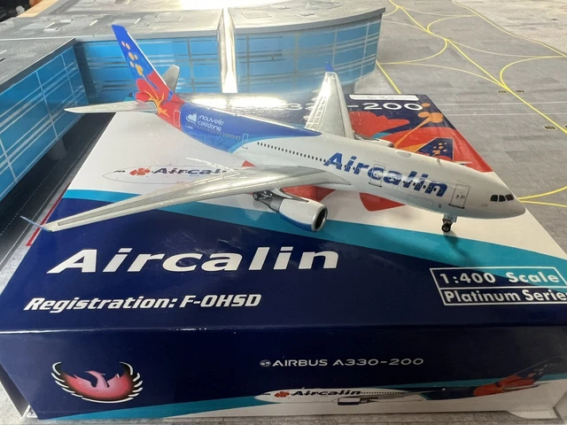 Maquette avion A330-200 Air Calin - métal 1/400e main image 0