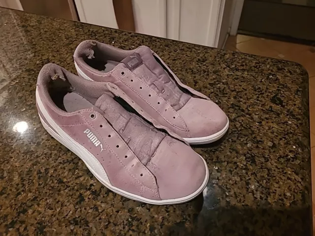 Puma Classic Suede Adult Women Size 9 Lavender White Low Top Sneakers Shoes