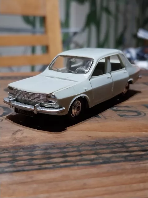 Rare ancienne Norev Plastique Renault R 12 no Minialuxe Clé Bonux