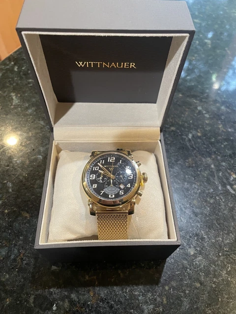 VINTAGE WITTNAUER Men s watch with box and papers NO RESERVE