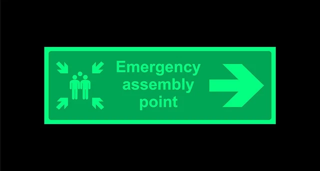 EMERGENCY ASSEMBLY POINT directional sign right Safety sign ...