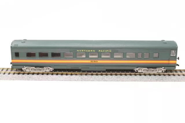 HO Athearn Blue Box 1816 Streamline Passenger Coach NP 3150 Built 2