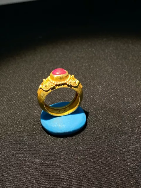 Ancient Gold ring from south east Asia with beautiful Ruby light stone 11